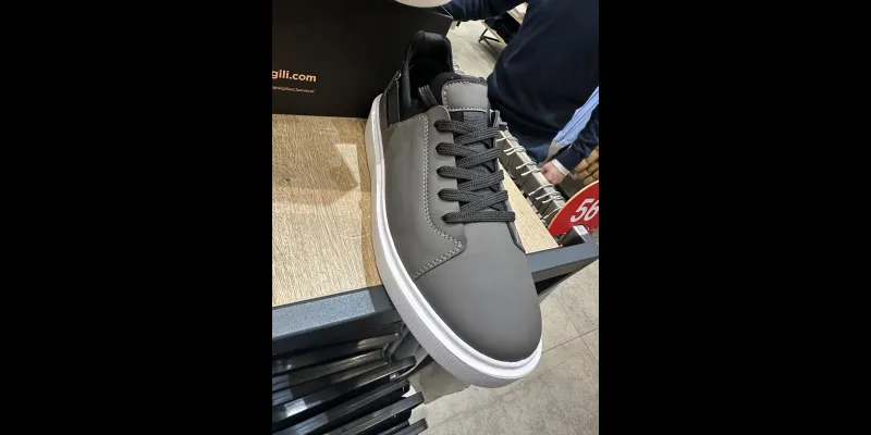 Temiz kutusunda hiç kullanımamış